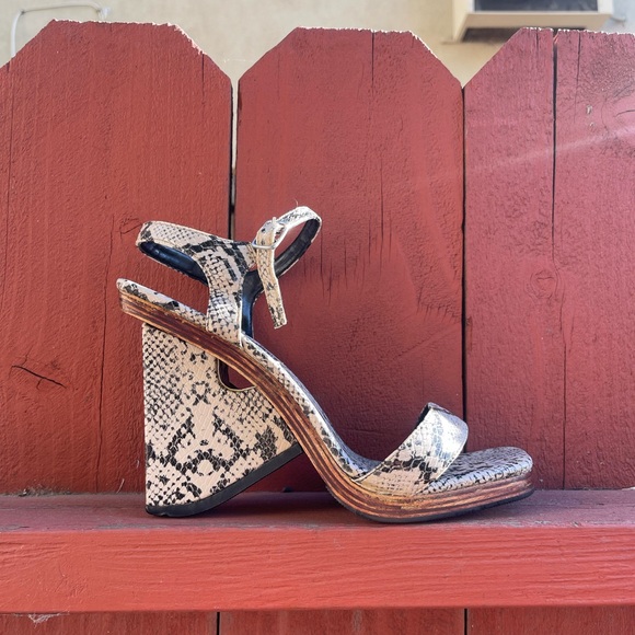 Vintage Y2K Snakeprint Funky Heel Edward Paul - Picture 11 of 12